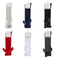 43B608: Girls 1 Pair Cable Knee High Socks With Bow