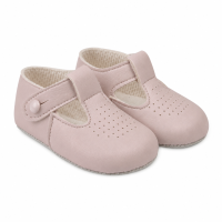 Footwear/Shoes (70)