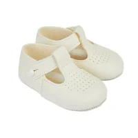 B625: Baby Soft Soled Shoe-Cream (Shoe Sizes: 0-3)