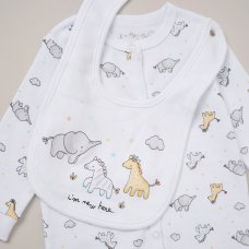 F10617NB: Baby Unisex "Im New Here" 6 Piece Mesh Bag Gift Set (NB-6 Months)
