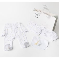 W22928: Baby Unisex Animals  6 Piece Mesh Bag Gift Set (NB-6 Months)