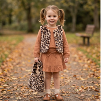 G10936TOD: Girls Faux Fur Gilet, Top, Crepe Skirt & Handbag Outfit (2-4 Years)