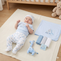 G11040: Baby Boys Safari 10 Piece Mesh Bag Gift Set (NB- 6 Months)