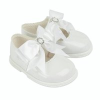 H035: Baby Girls Bow & Diamante Hard Soled Shoe-White (Shoe Sizes: 2-6)