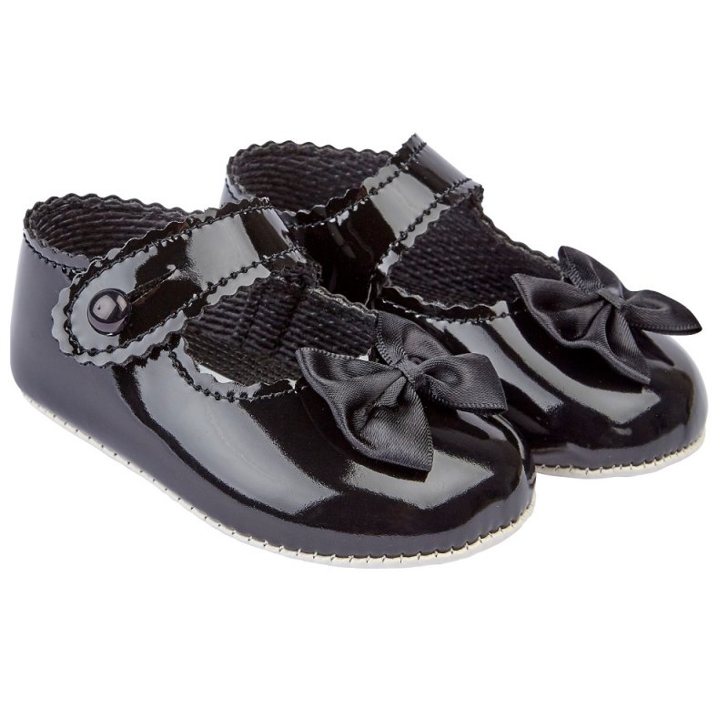baby girl black shoes size 4