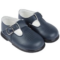 Footwear (67)
