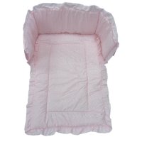 Broderie Anglaise Cot Quilt & Bumper Set: Pink